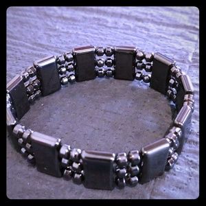 Black/Grey Elastic Beaded and Geometric Bracelet